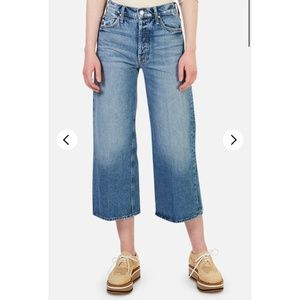 MOTHER Tomcat Roller Shorty Jeans